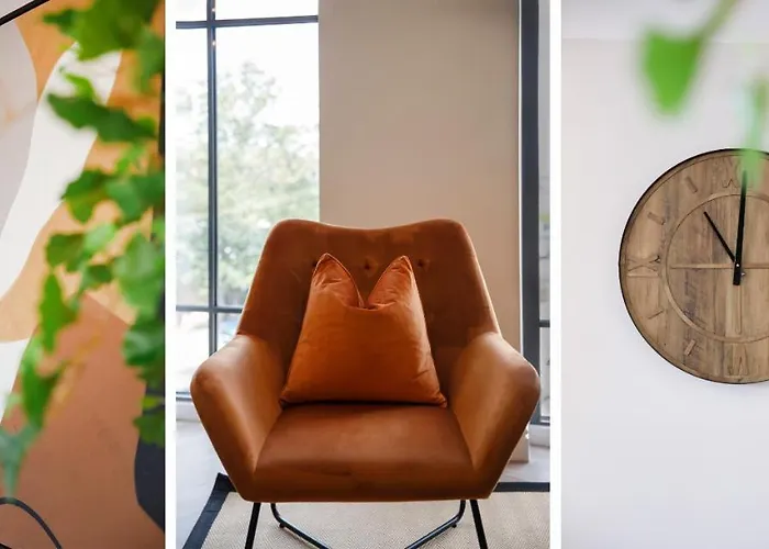 Crescent Court Modern And Luxurious