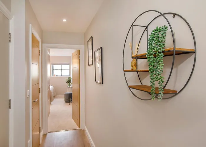 דירה Crescent Court Modern And Luxurious יורק