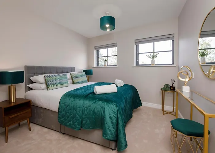 דירה Crescent Court Modern And Luxurious *