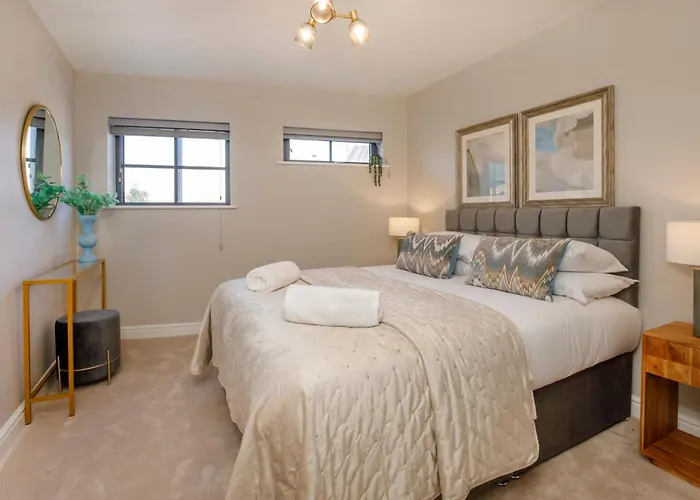 Crescent Court Modern And Luxurious דירה יורק