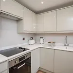 Crescent Court Modern And Luxurious *