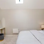 Crescent Court Modern And Luxurious Apartment