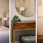 Crescent Court Modern And Luxurious Apartment York