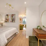 Apartment Crescent Court Modern And Luxurious *